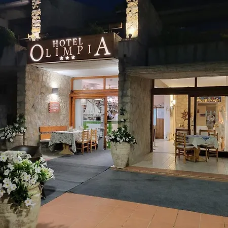 Olimpia 3* Baja Sardinia