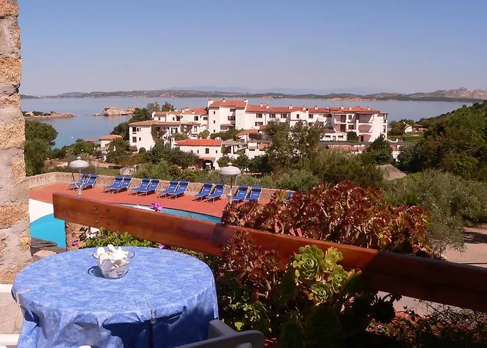 Olimpia 3* Baja Sardinia